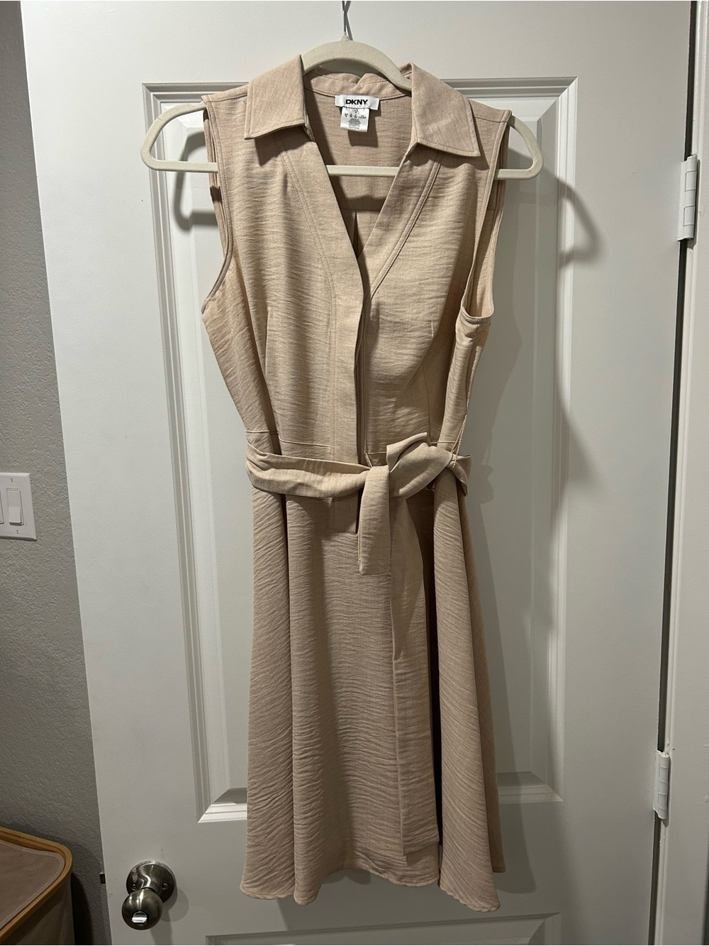 DKNY Sleeveless Collared Belted Dress in Light Beige